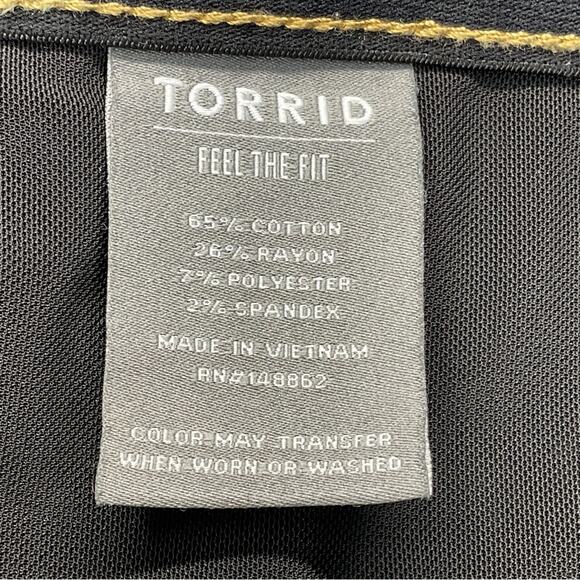 Torrid Bombshell Skinny Jeans Women's Plus Sz 22T Blue Stretch Ripped Distressed - Picture 4 of 7